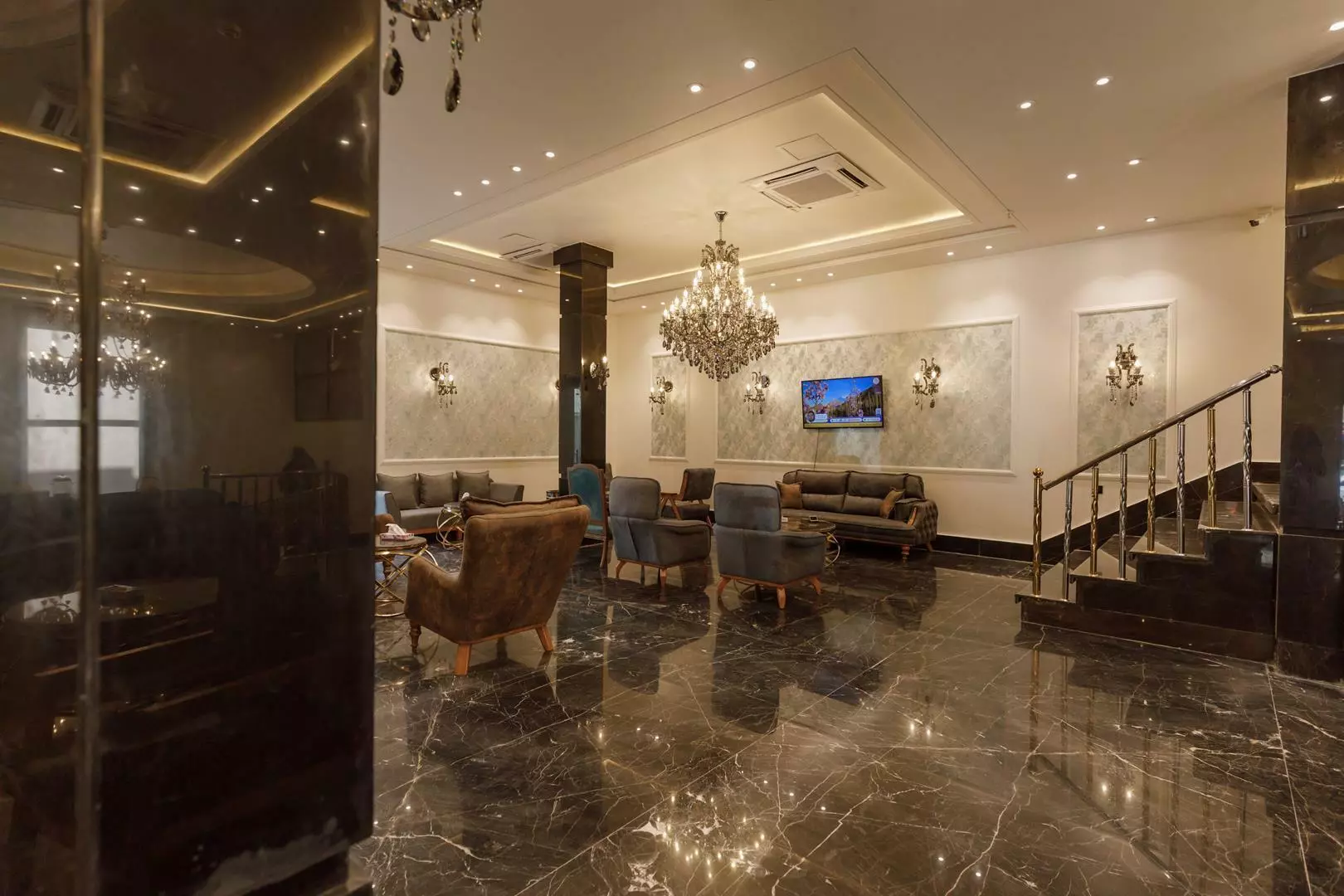 Liana Hotel