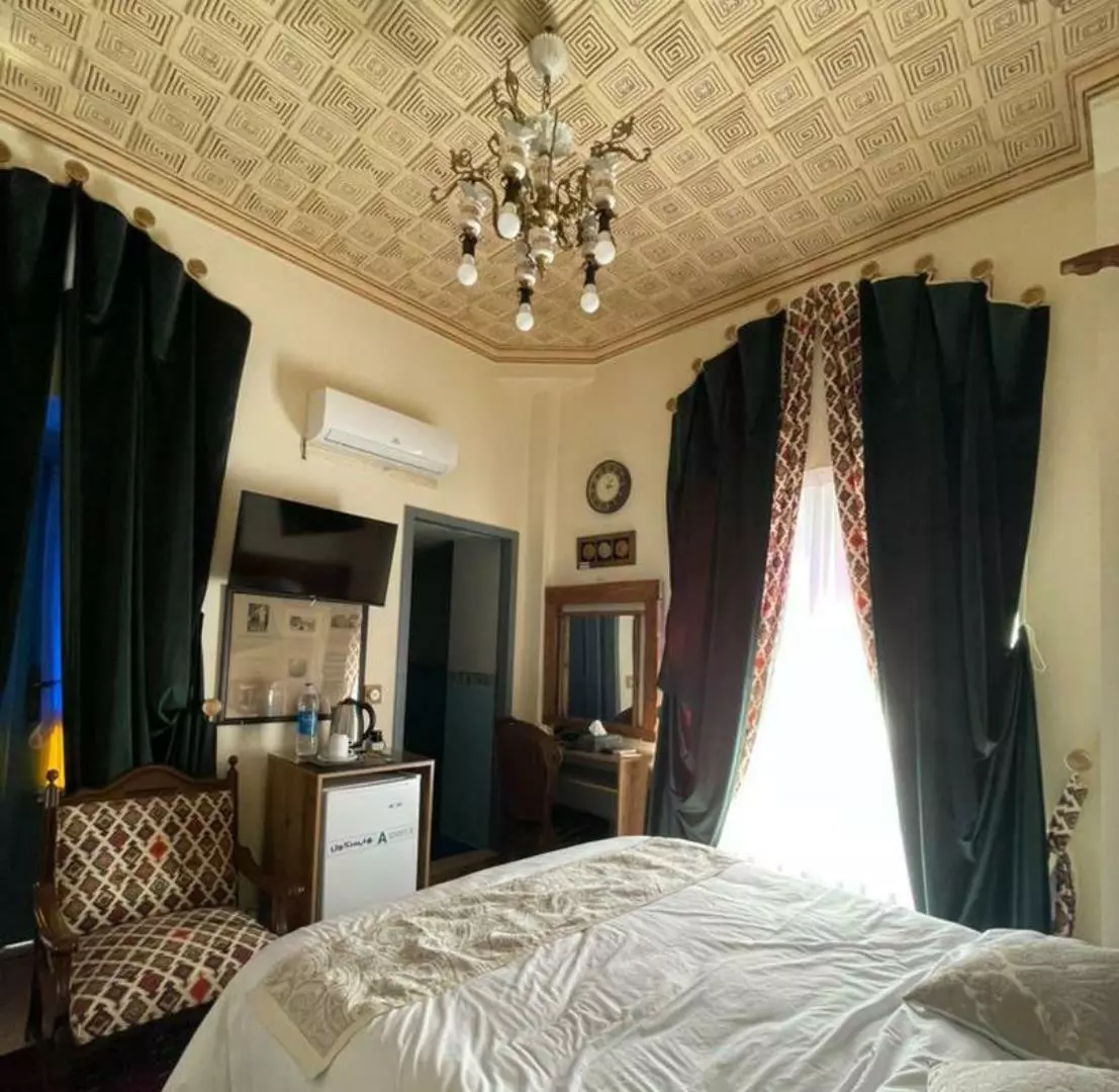 Shahparioun