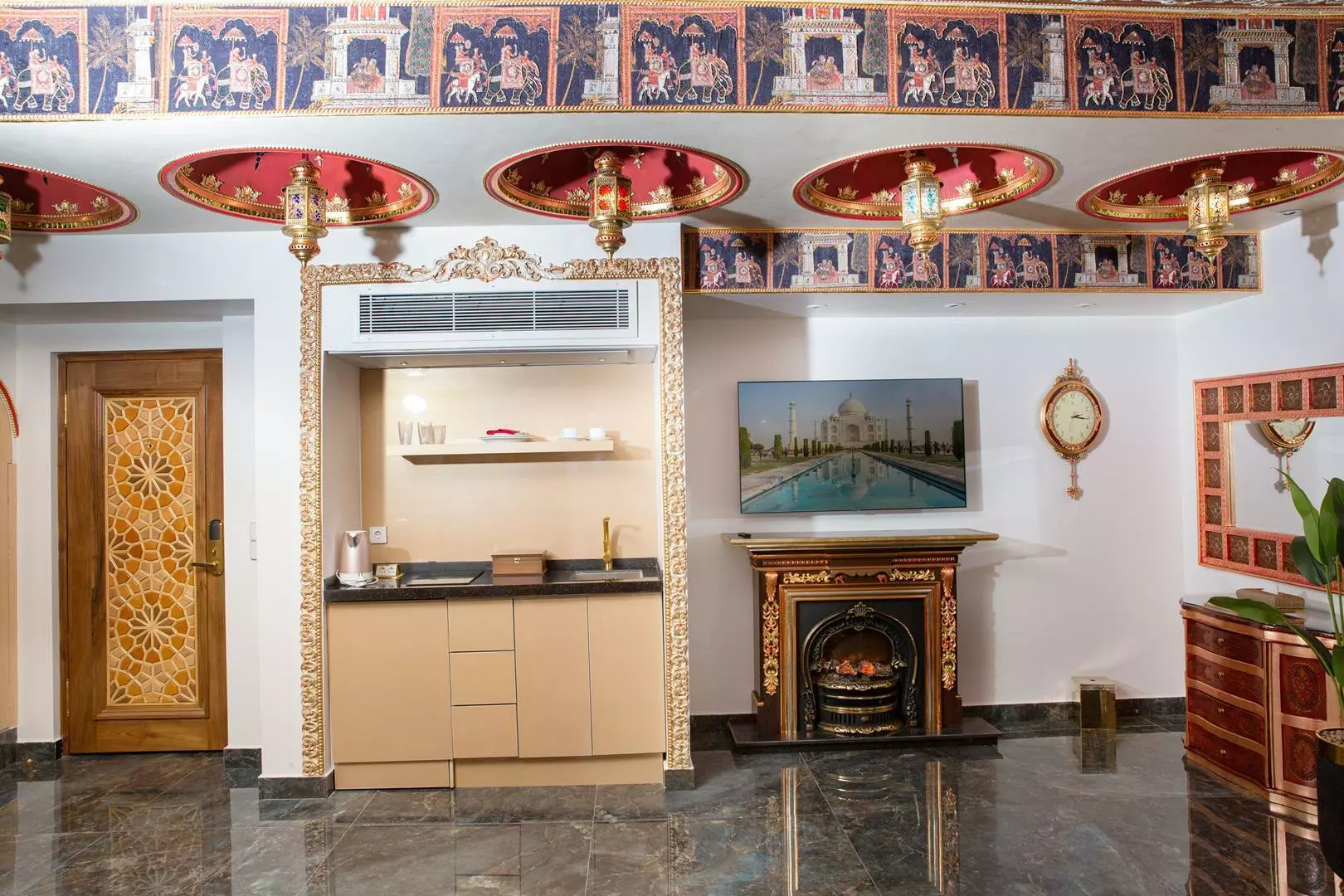 Taj Mahal Hotel
