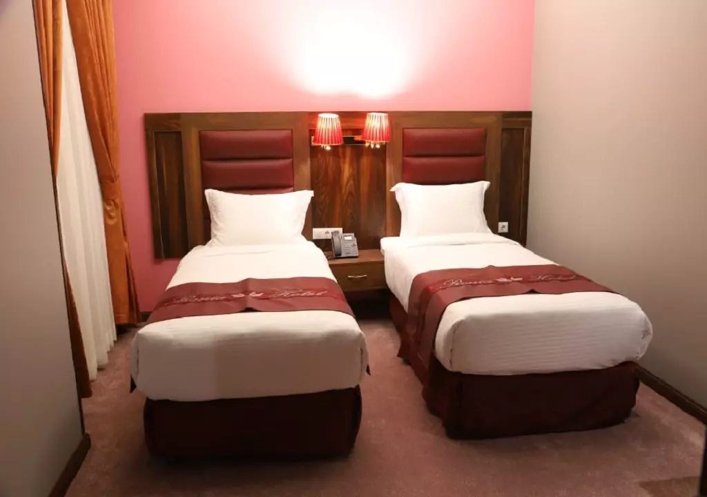Ronia Hotel