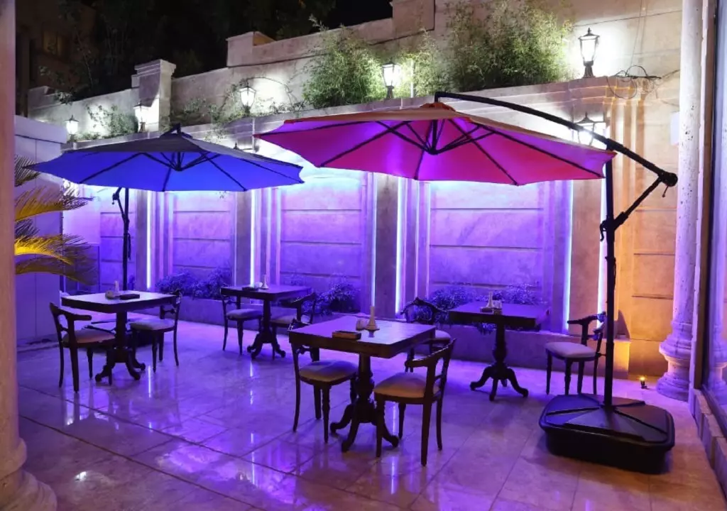 Ronia Hotel