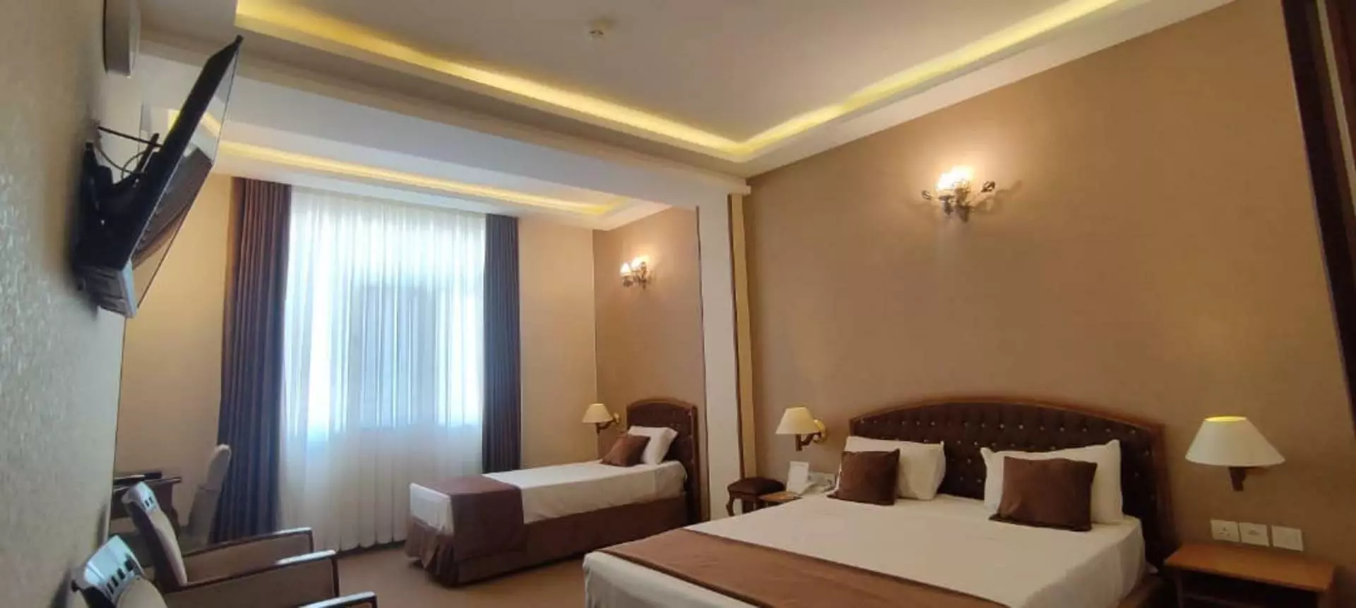 Park Saadi Hotel