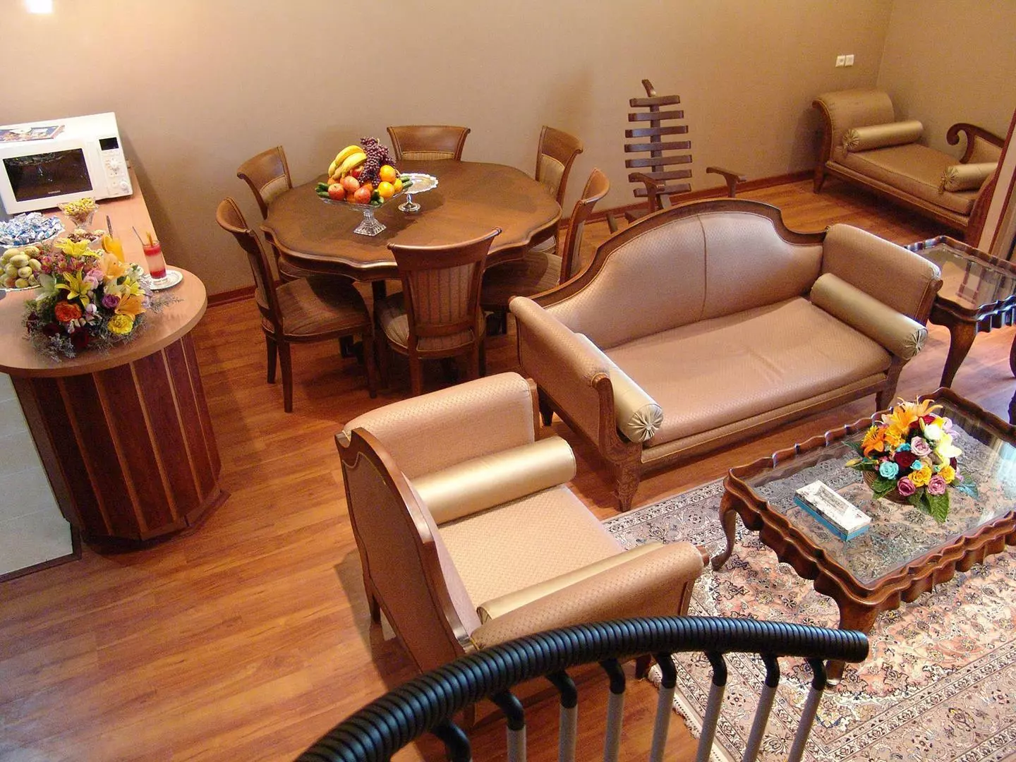 Parsian Kowsar Hotel