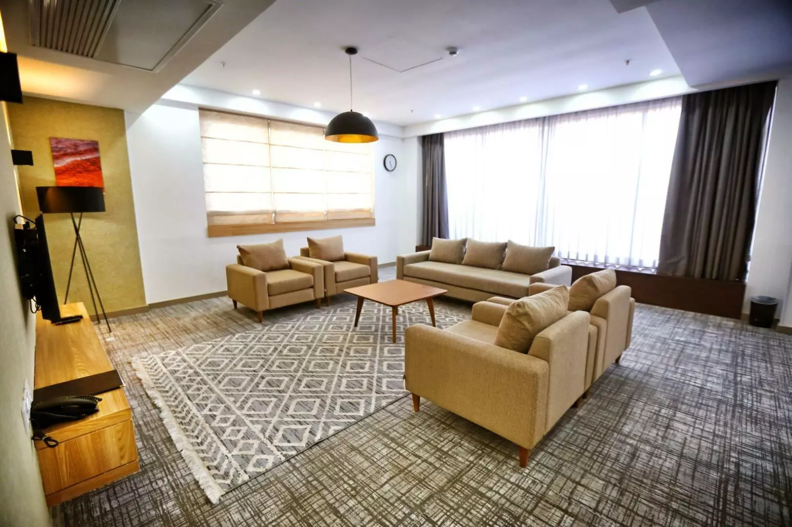 Novin Plus Hotel