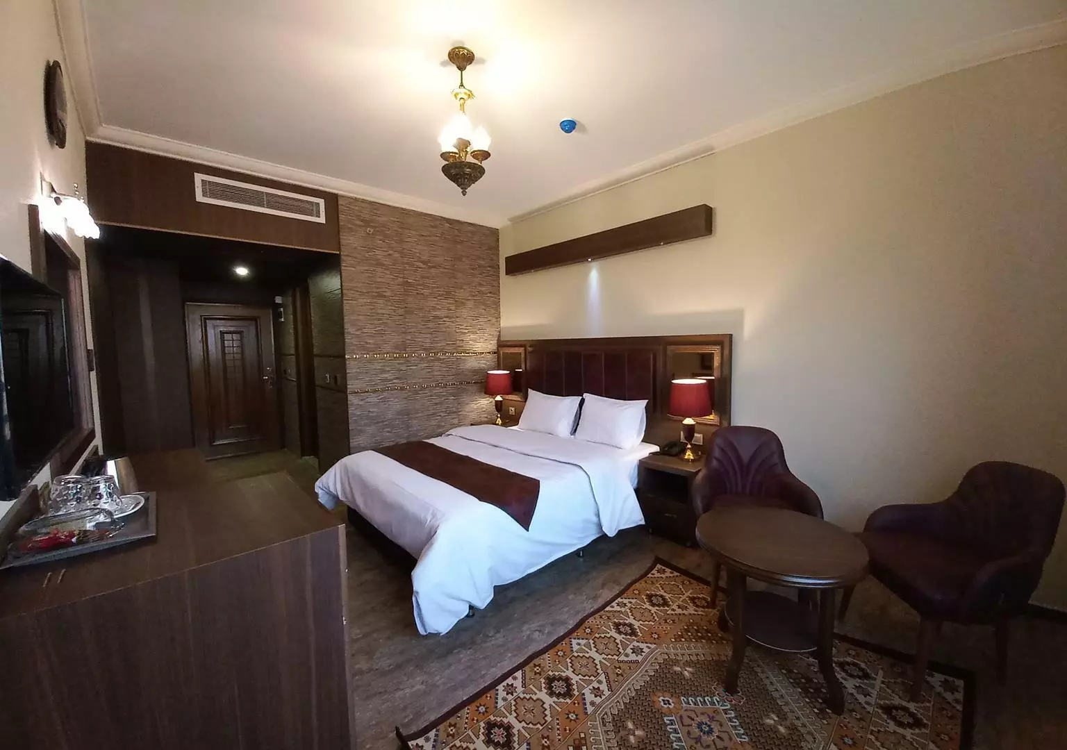 Armandis Hotel