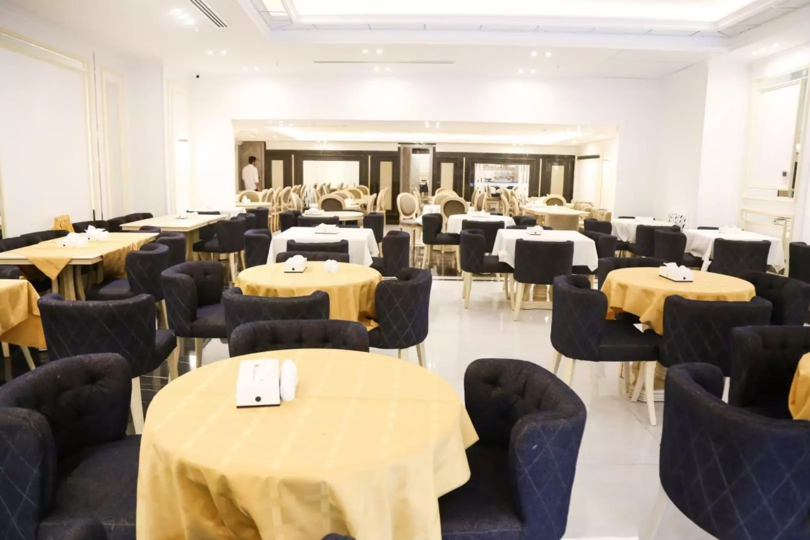 Javar Al Molk Hotel