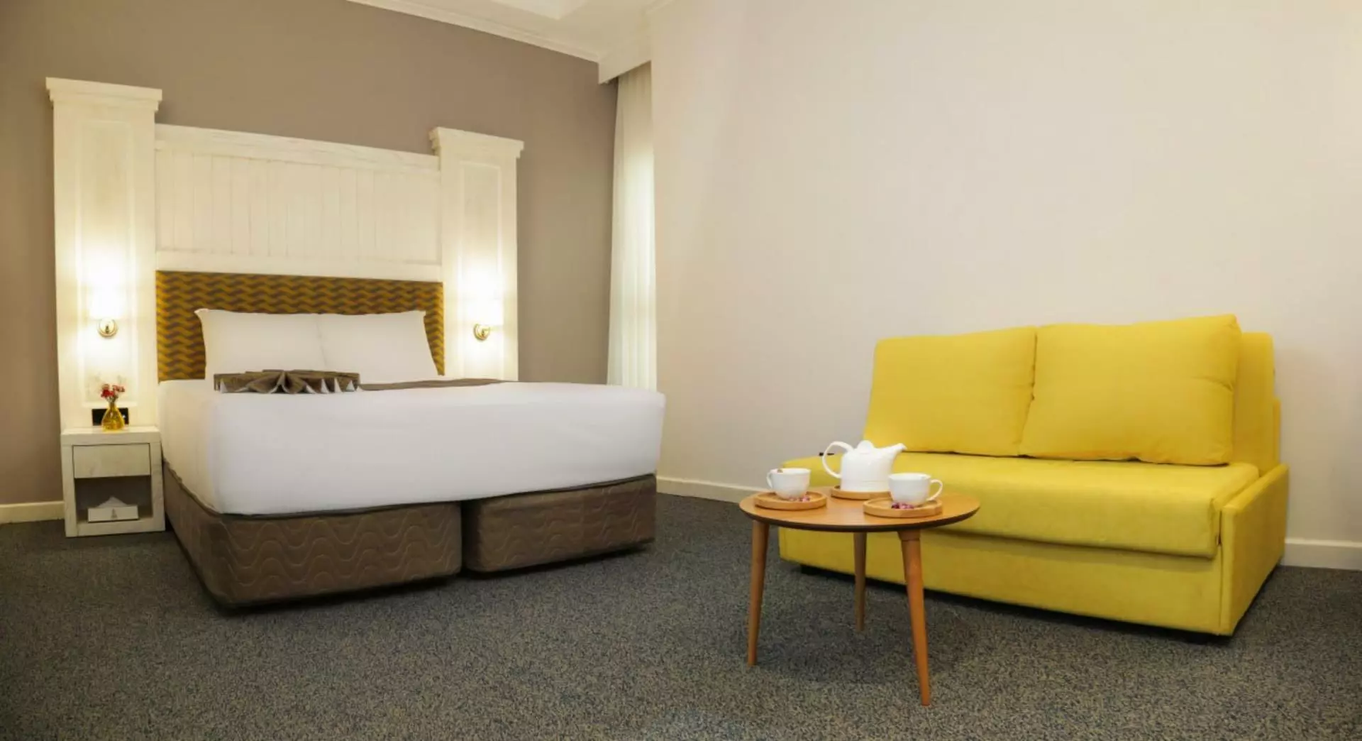 Javar Al Molk Hotel