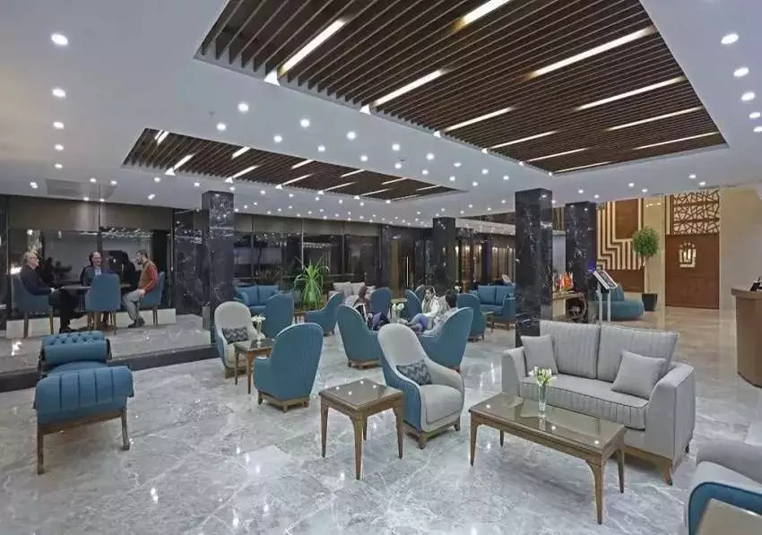 Ritz Hotel
