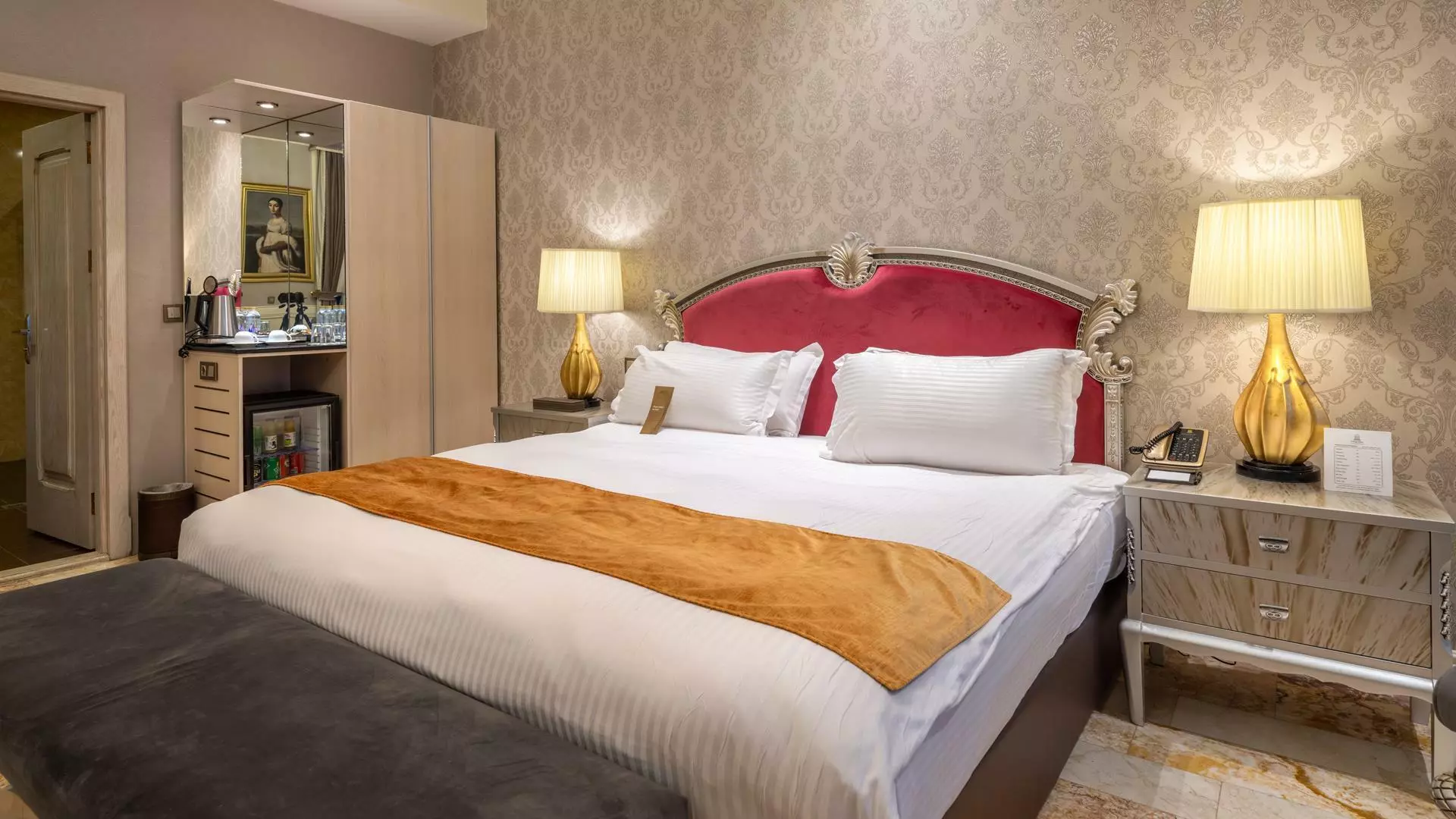 Espinas  Hotel