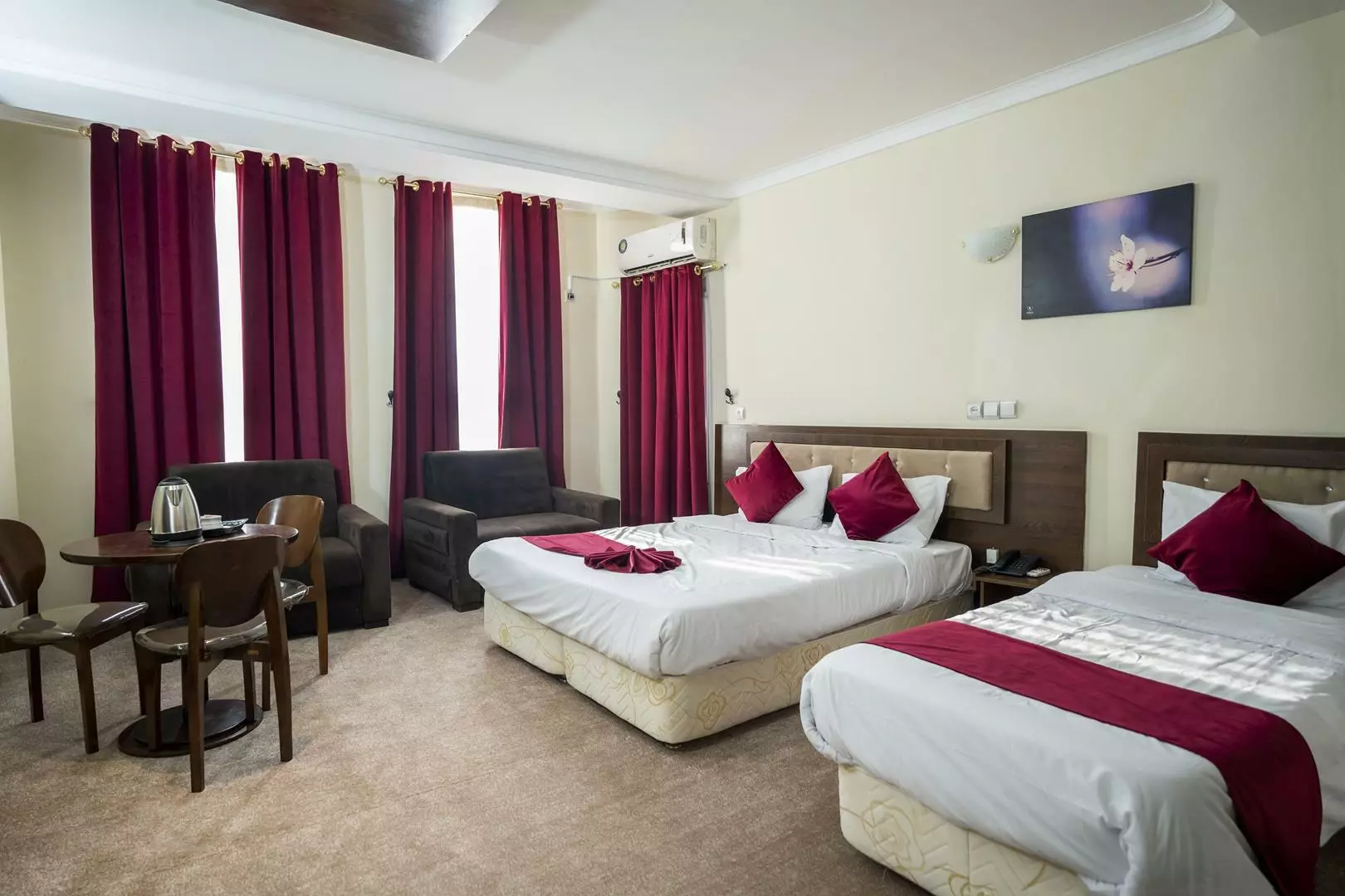 Kimia Hotel