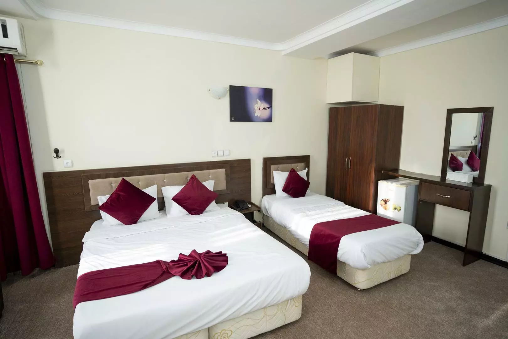 Kimia Hotel