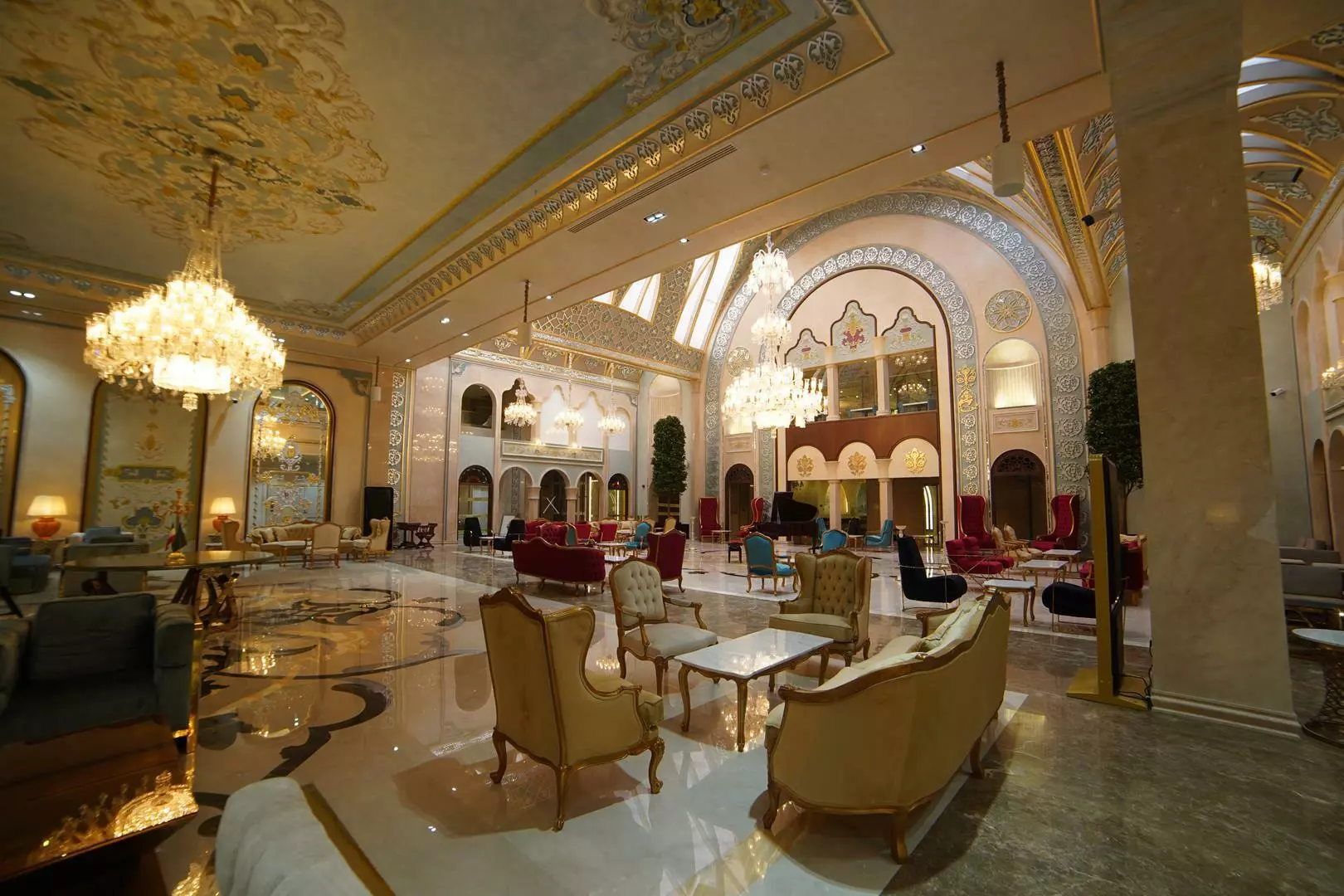 Chaharbagh Hotel