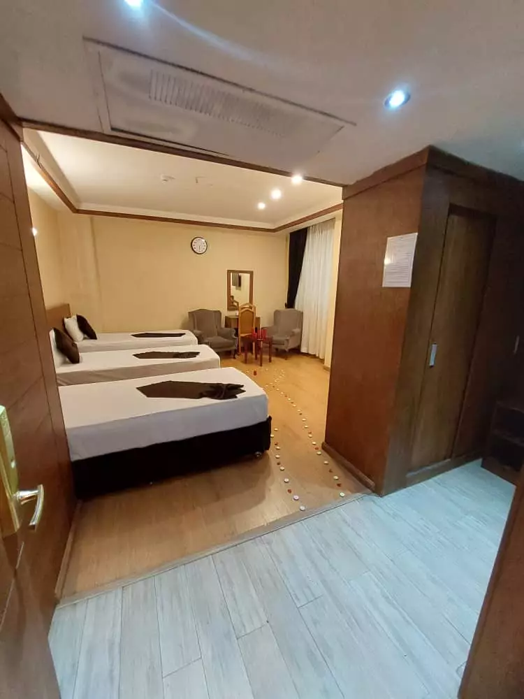 Sayeh Hotel