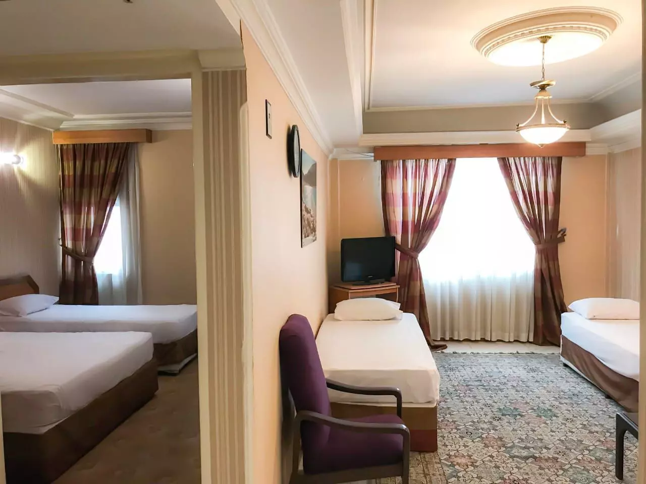 Sadr Hotel