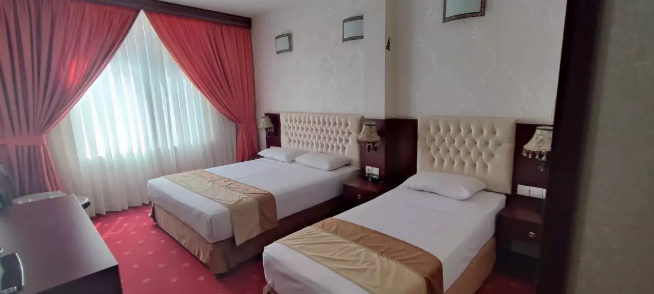 Sahand Hotel