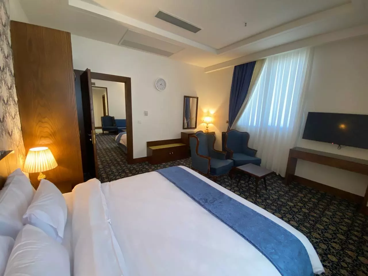 Shokooh sharestan Hotel