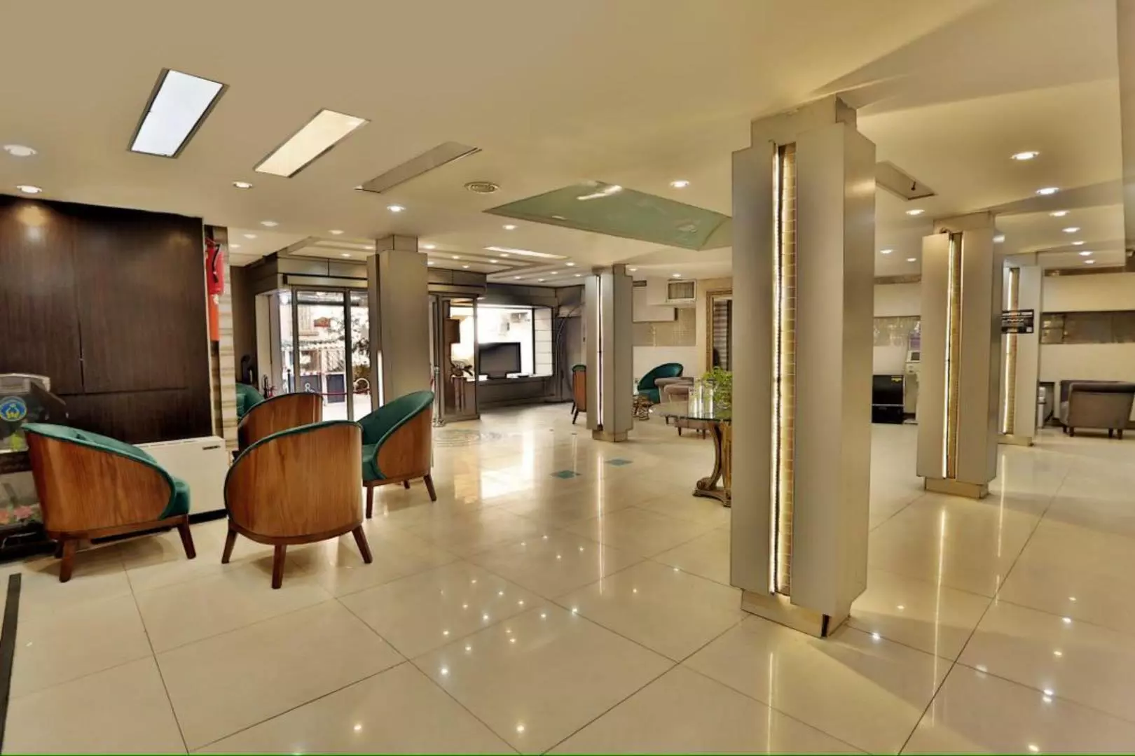 Isfahan Hotel