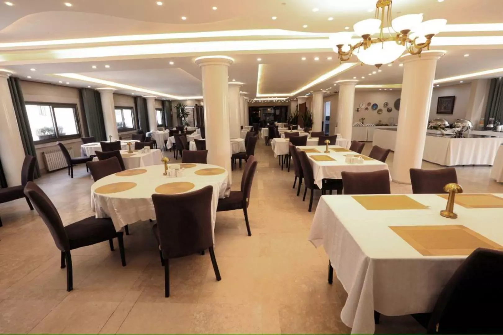 Isfahan Hotel
