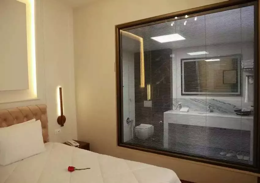 Royal palace hotel