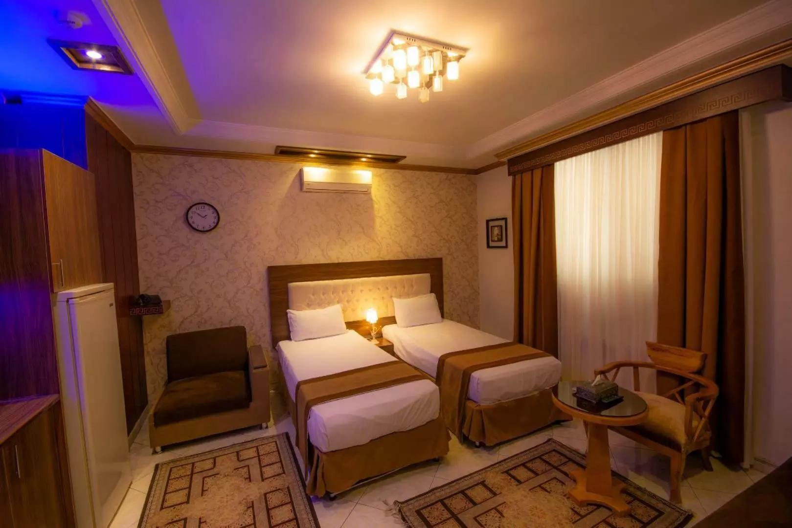 Zomorrod Apartment Hotel