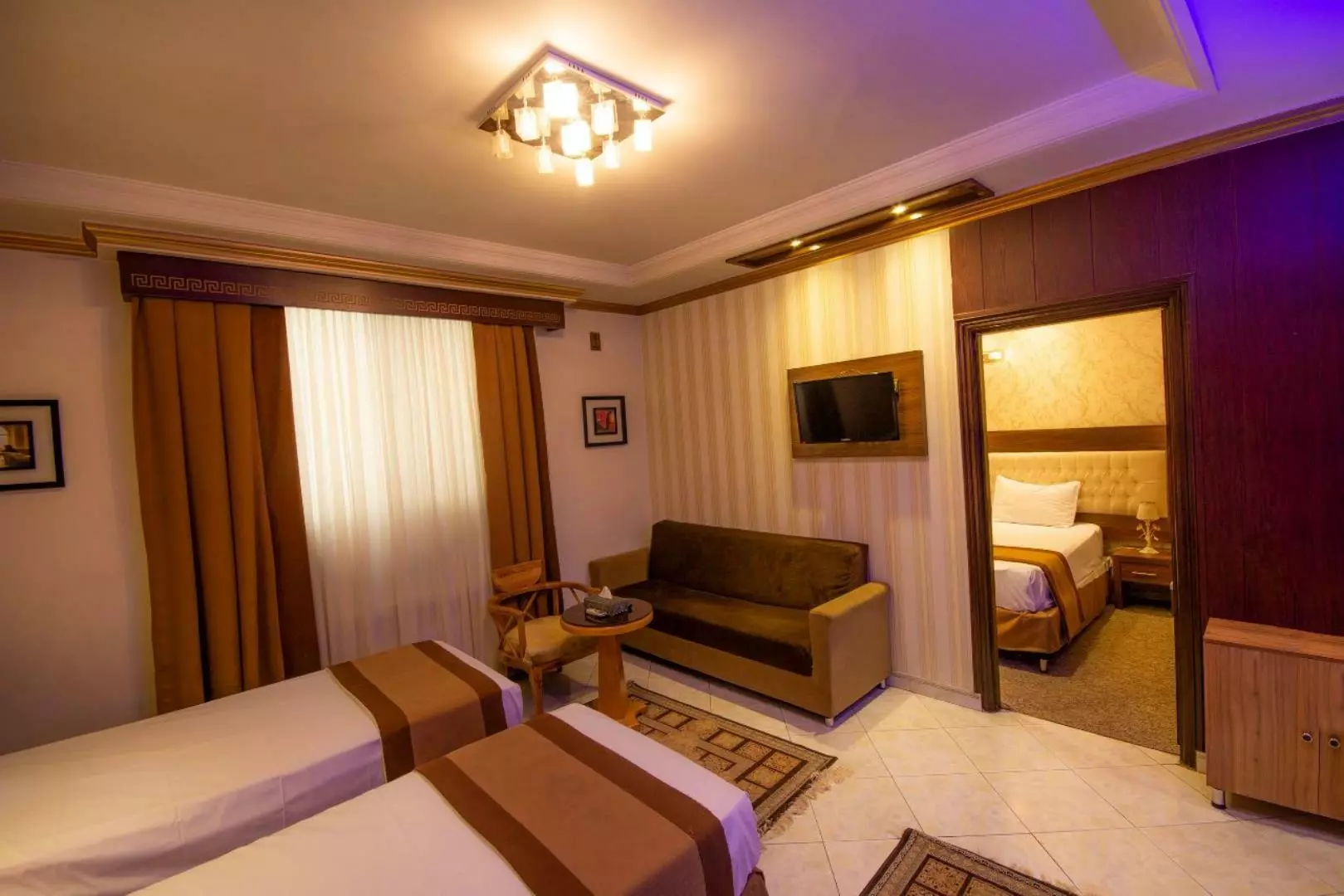 Zomorrod Apartment Hotel