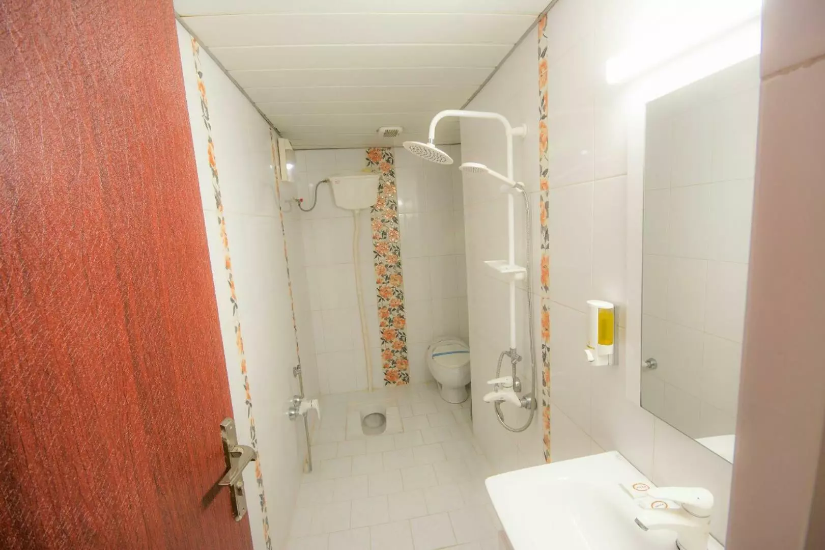 Zomorrod Apartment Hotel