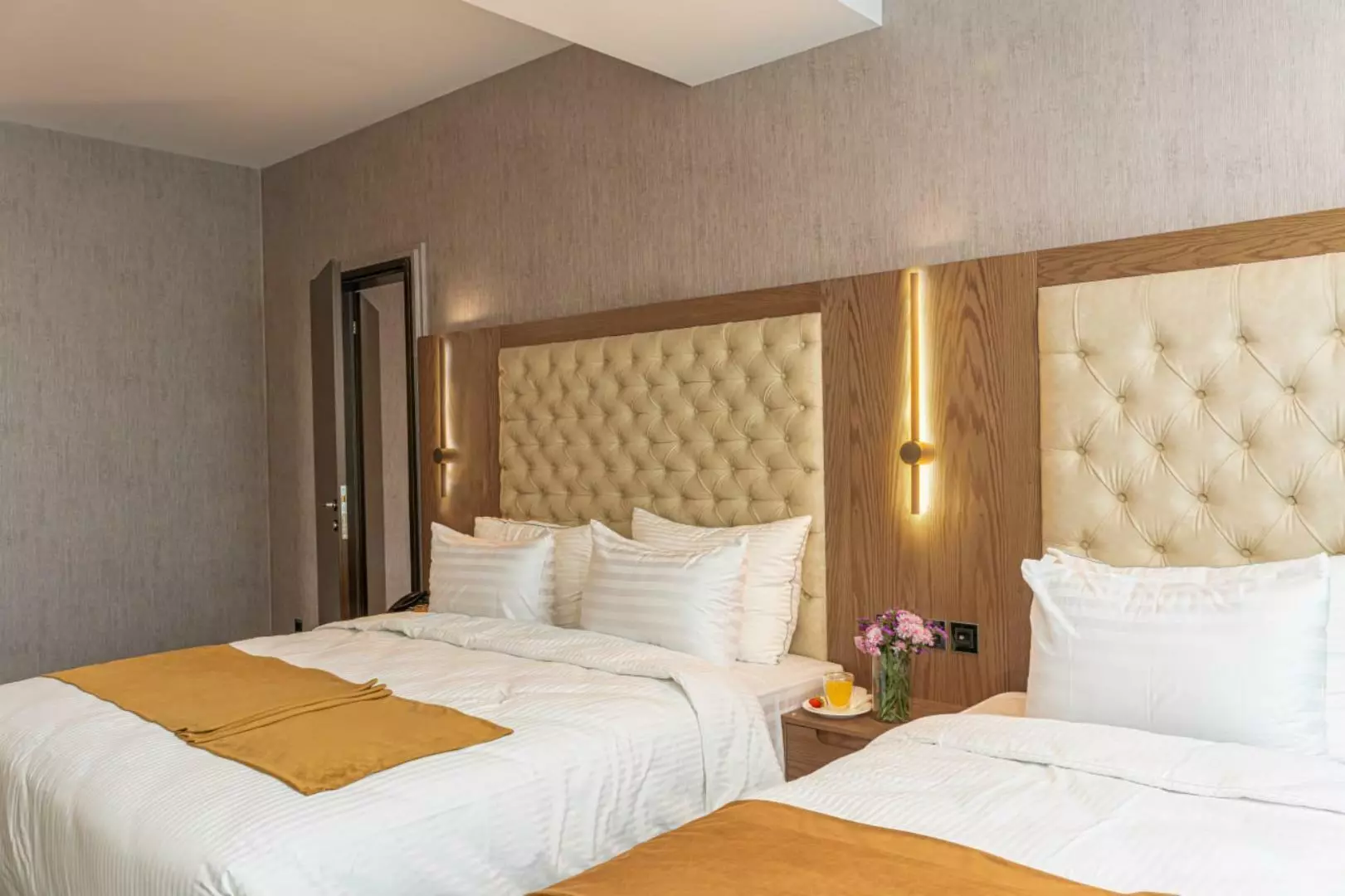 Nour Hayat Hotel