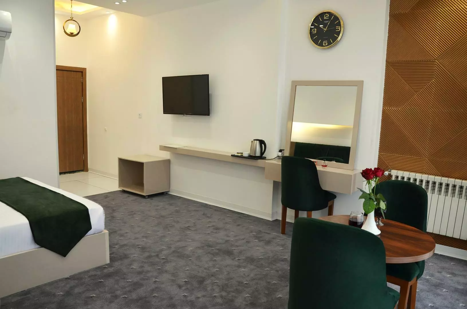 Morvarid Hotel