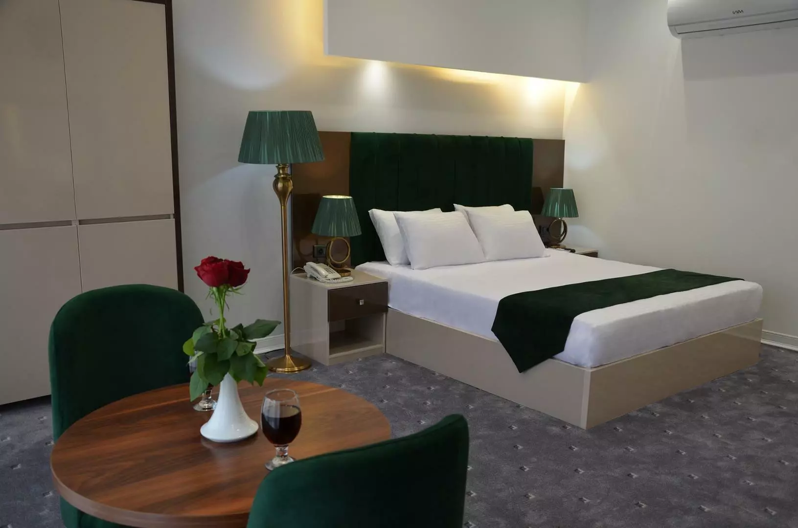 Morvarid Hotel