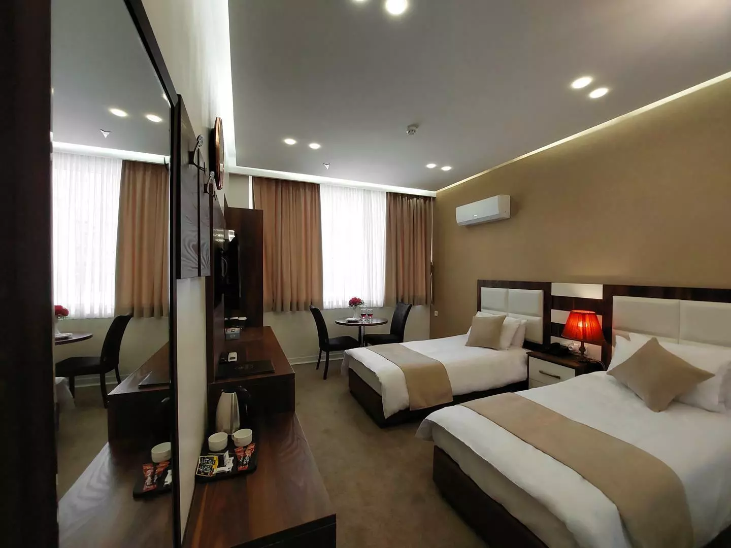 Morvarid Hotel