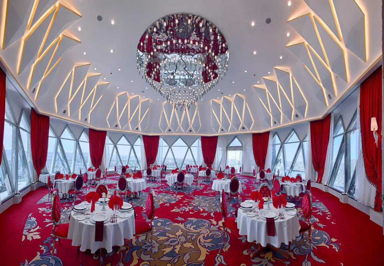 Almas 2 Hotel
