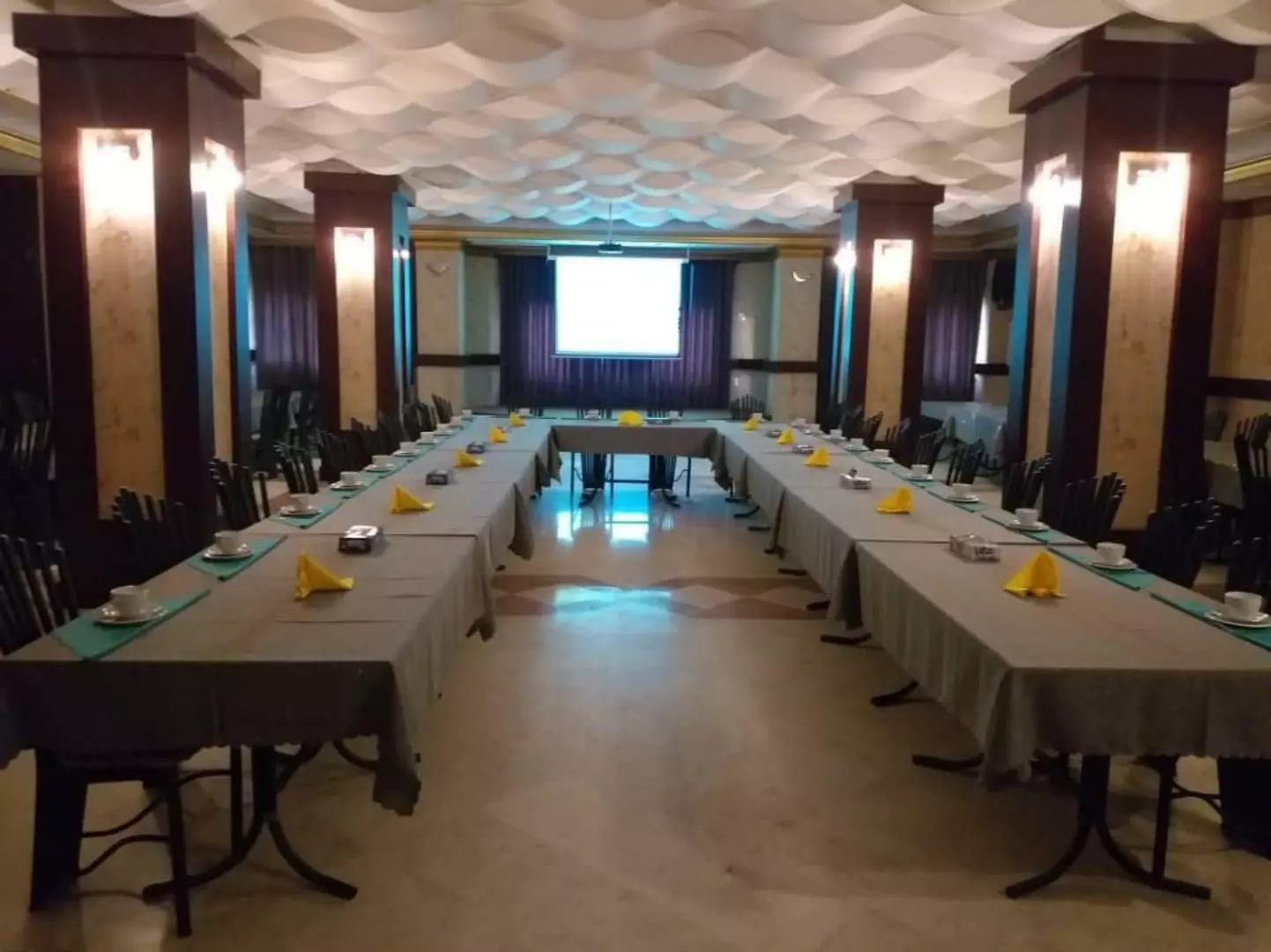Aras Hotel