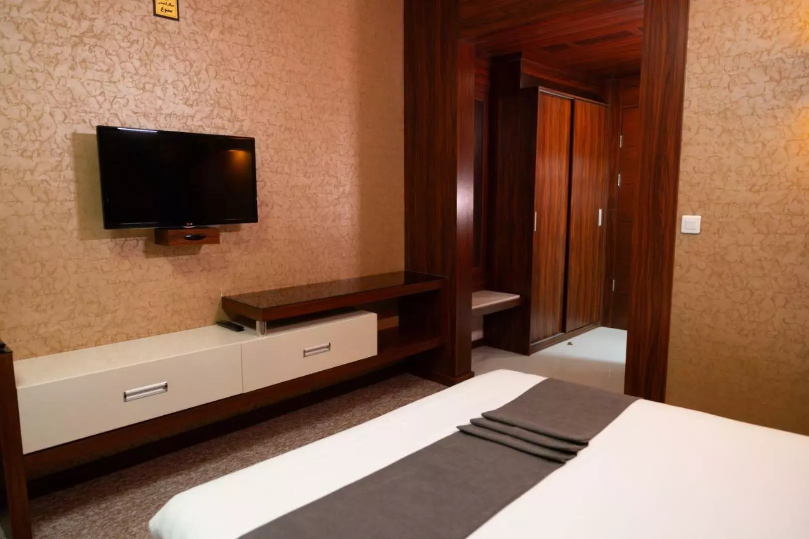 Helma Hotel