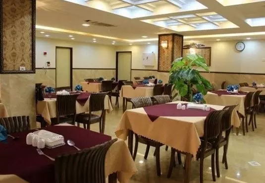 Aqiq Razavi Hotel