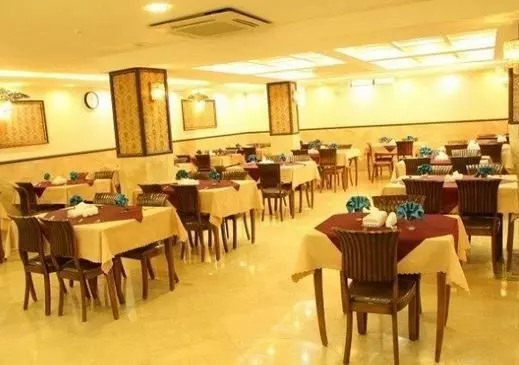 Aqiq Razavi Hotel