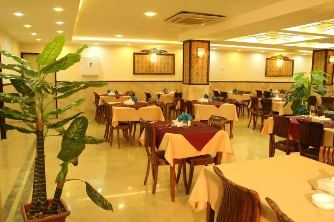 Aqiq Razavi Hotel