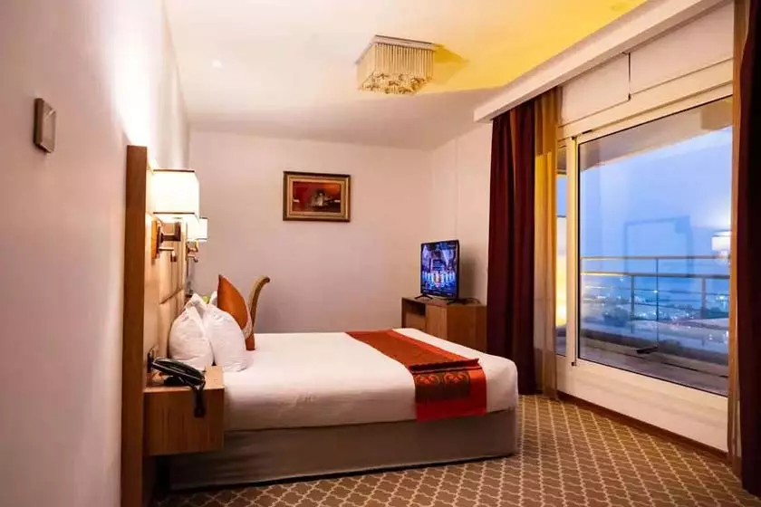 Kourosh Hotel Kish