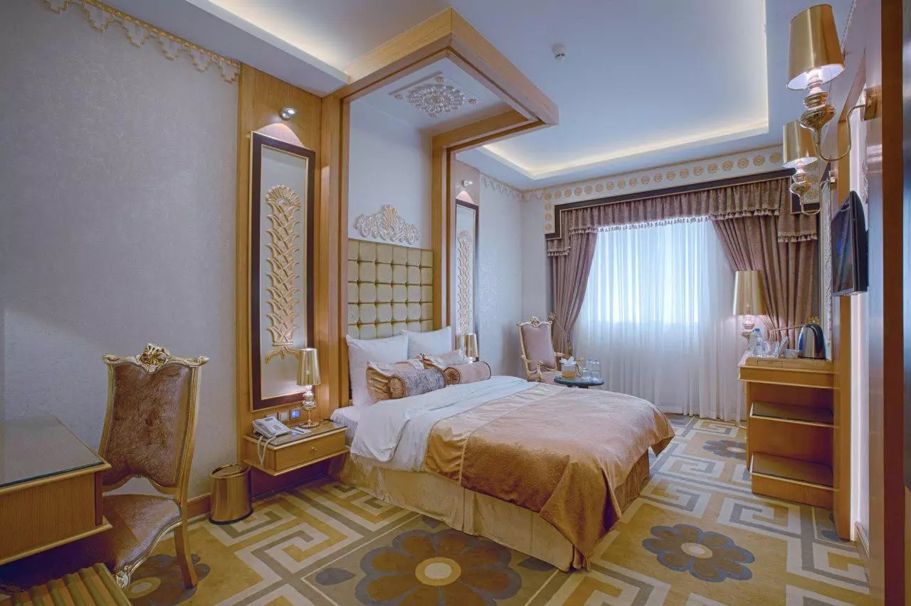 Almas 2 Hotel