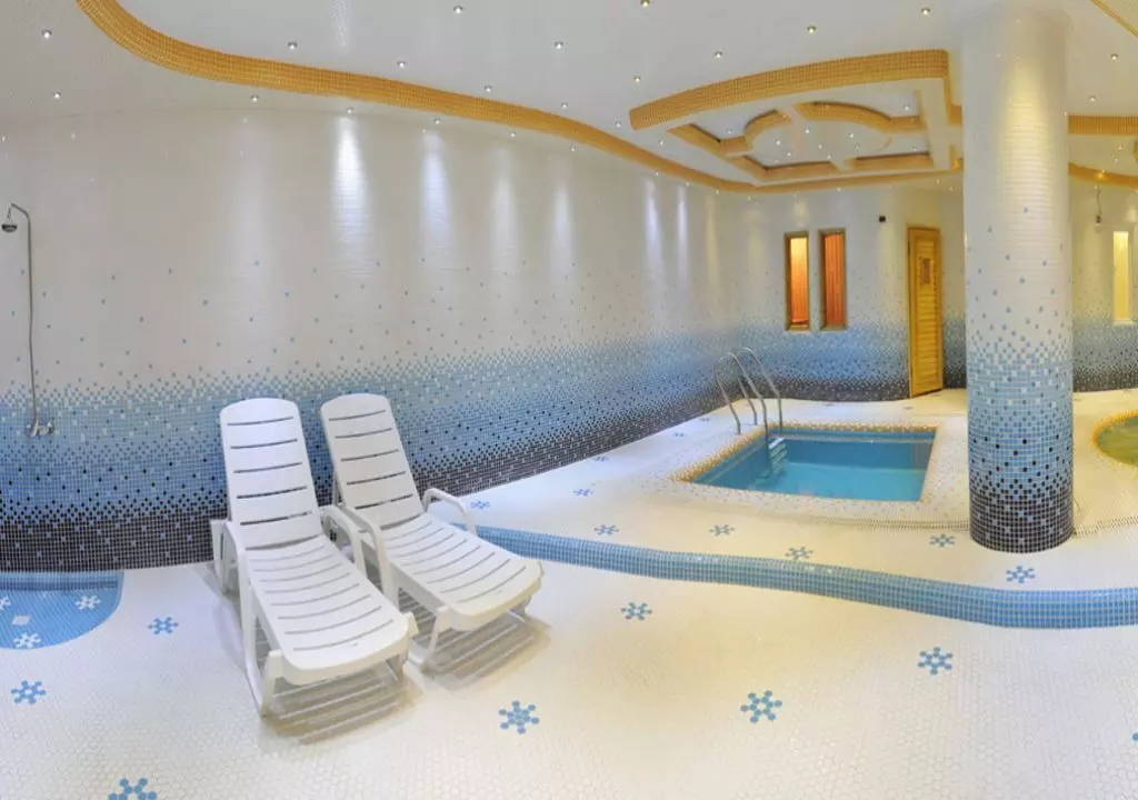 Monji Hotel
