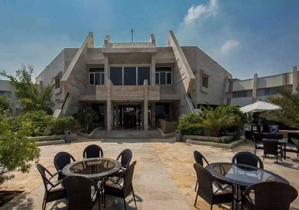Kish Hotel