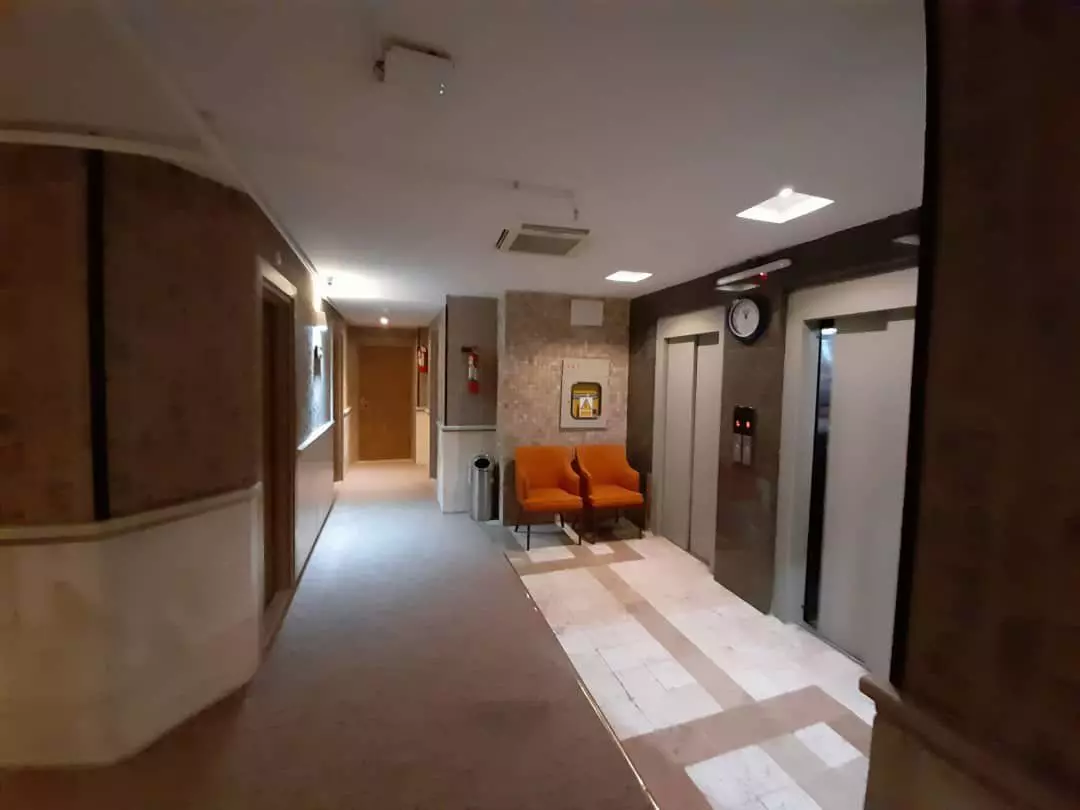 Enghelab Hotel