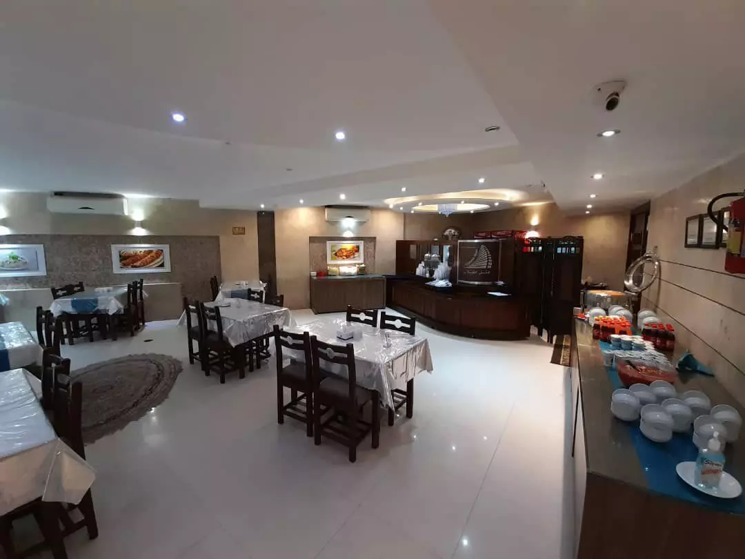 Enghelab Hotel