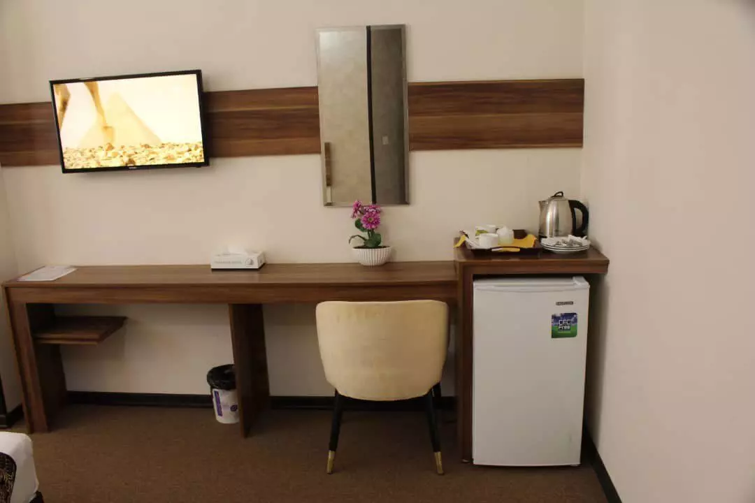 Enghelab Hotel