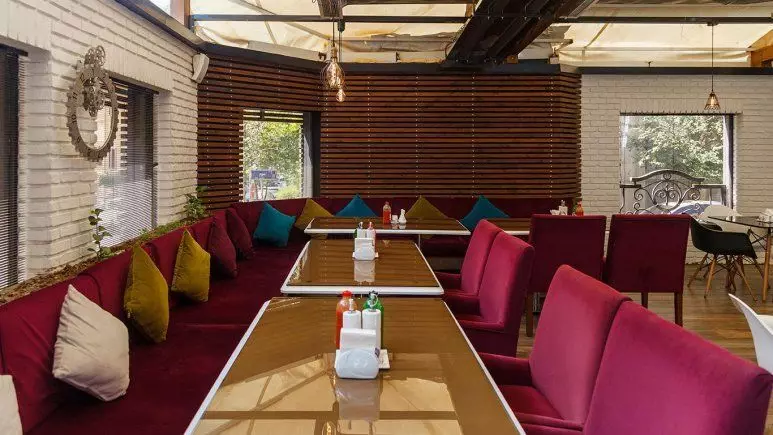 Koorosh Hotel