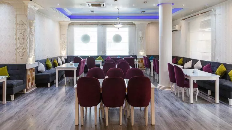 Koorosh Hotel