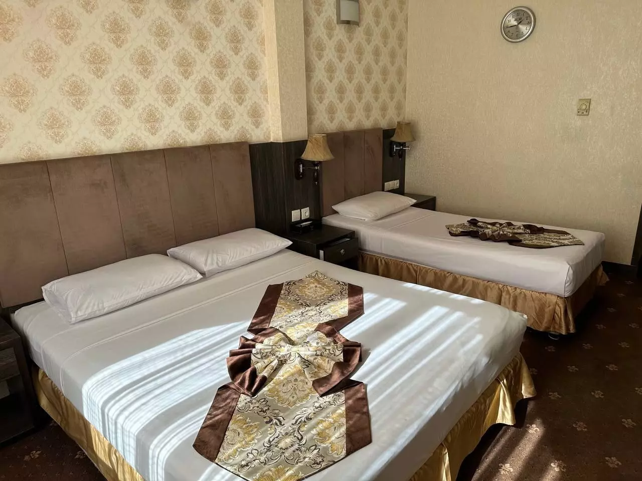 Sahand Hotel
