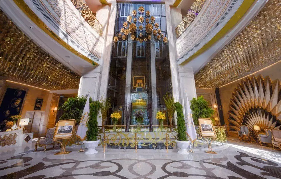 Almas 2 Hotel