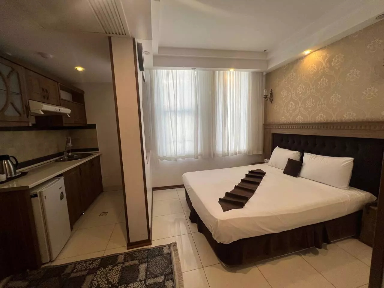 Kavian Hotel Apartment