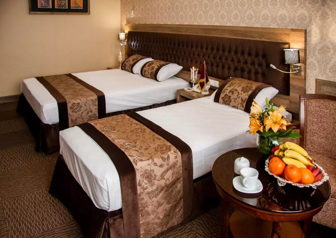 Iran Zamin Hotel