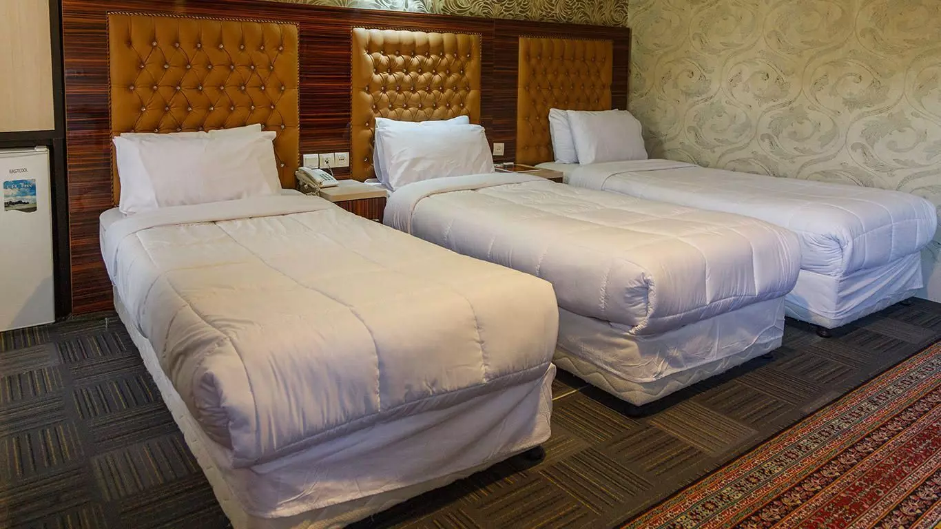 Boulevard Hotel